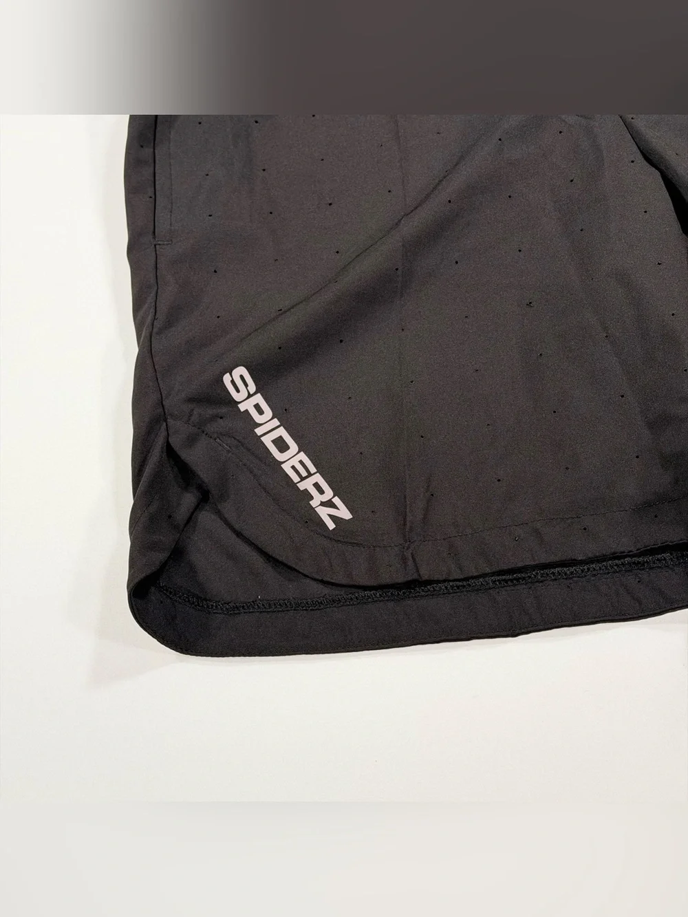 Spiderz Mens Medium Athletic Shorts Black Perforated Running Workout Gym Pockets